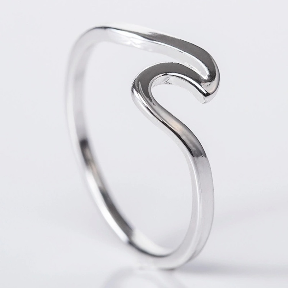 Silver Wave Ring - Picture 4 of 4